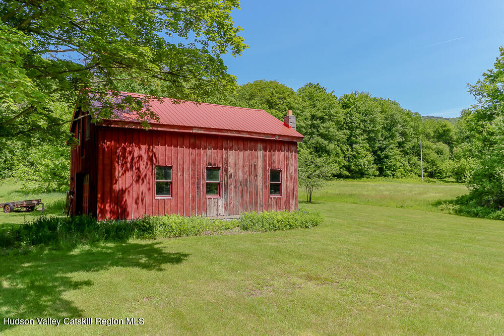 613 SE Hollow Road