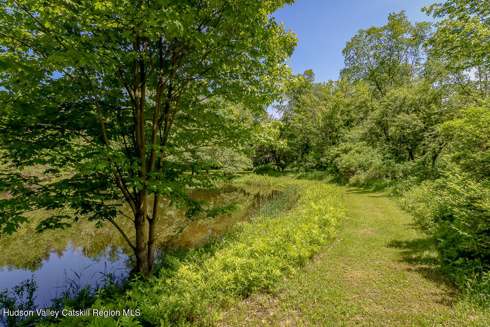 613 SE Hollow Road