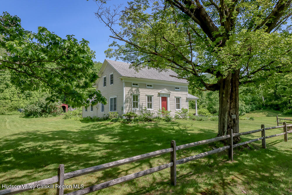 613 SE Hollow Road