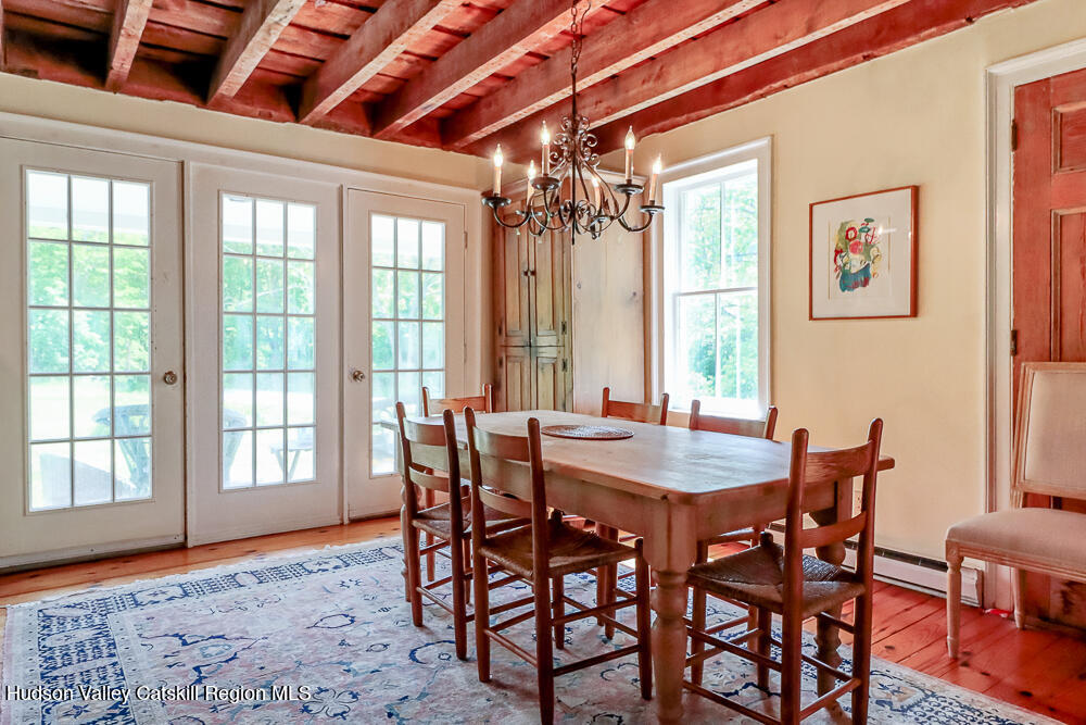 613 SE Hollow Road
