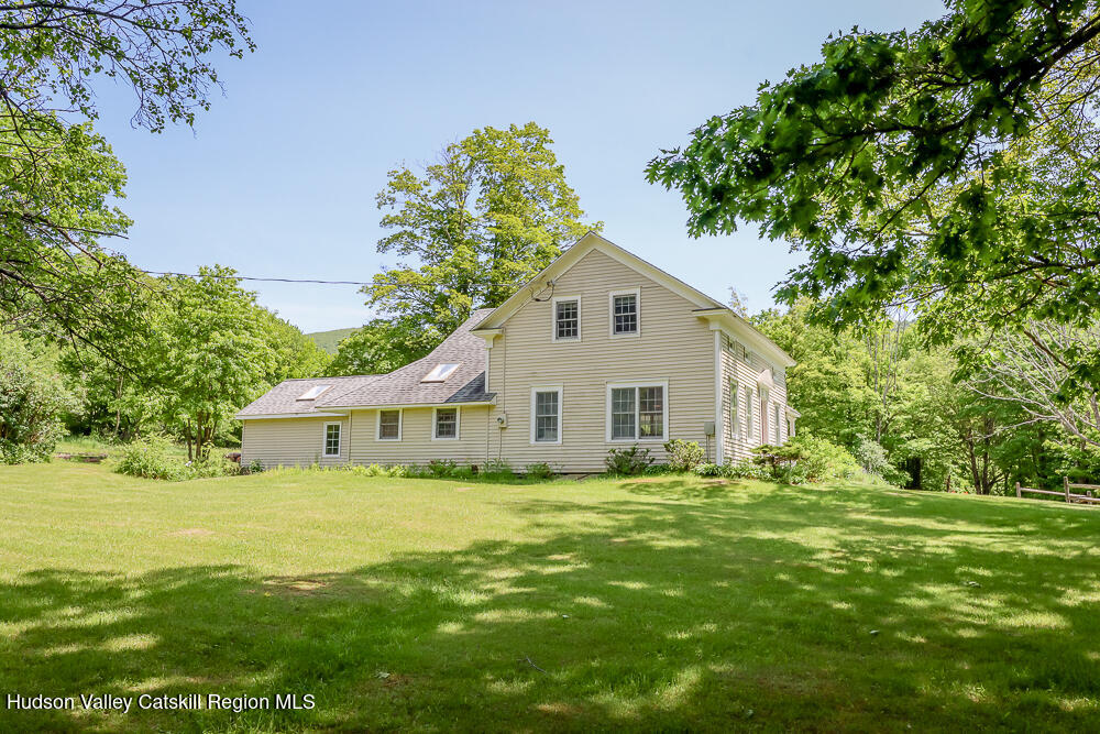 613 SE Hollow Road