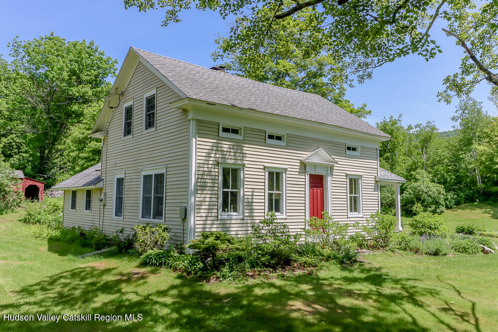 613 SE Hollow Road