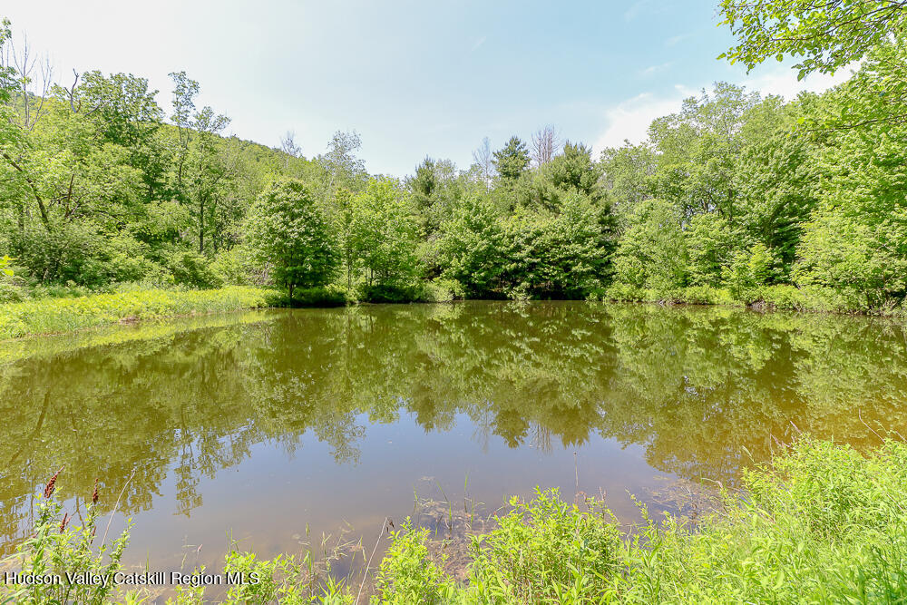 613 SE Hollow Road