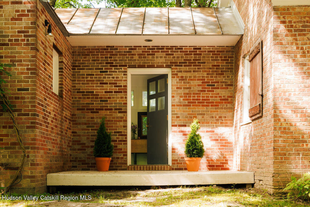 577 Jefferson Hill Road