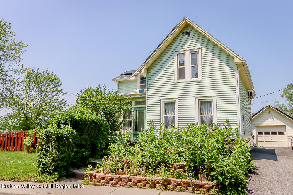 91 Green Avenue