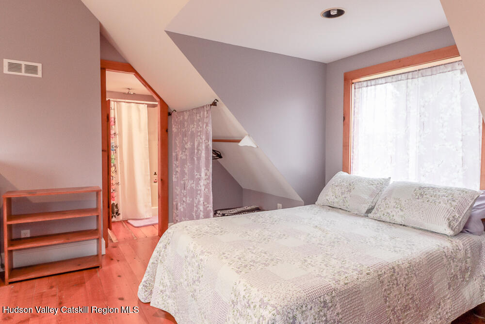 1600 County Route 7a