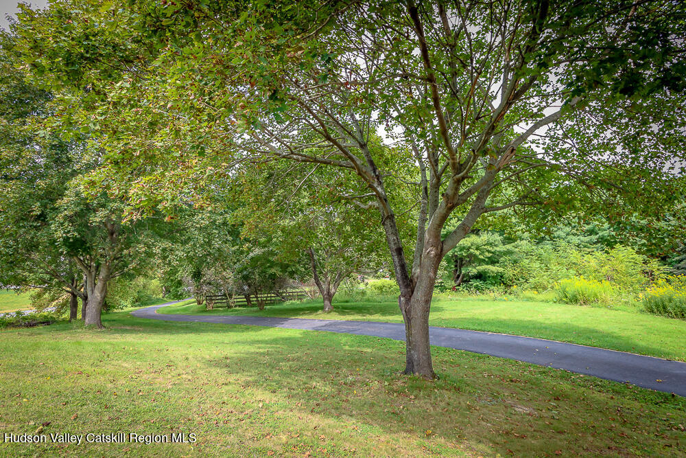 1600 County Route 7a