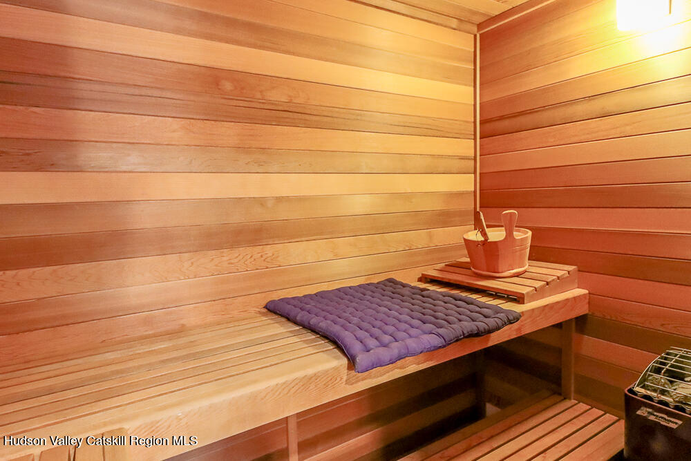 1600 County Route 7a