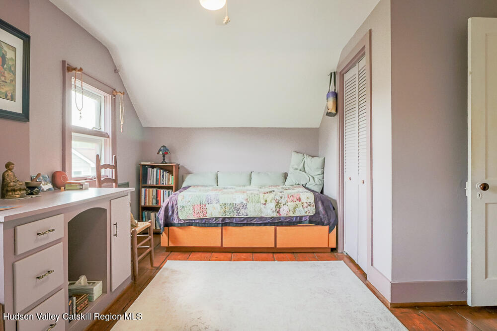 1600 County Route 7a