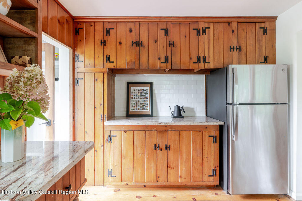 470 North Mountain Road