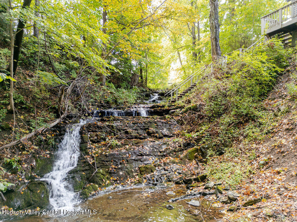 470 North Mountain Road