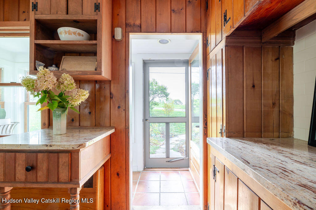 470 North Mountain Road