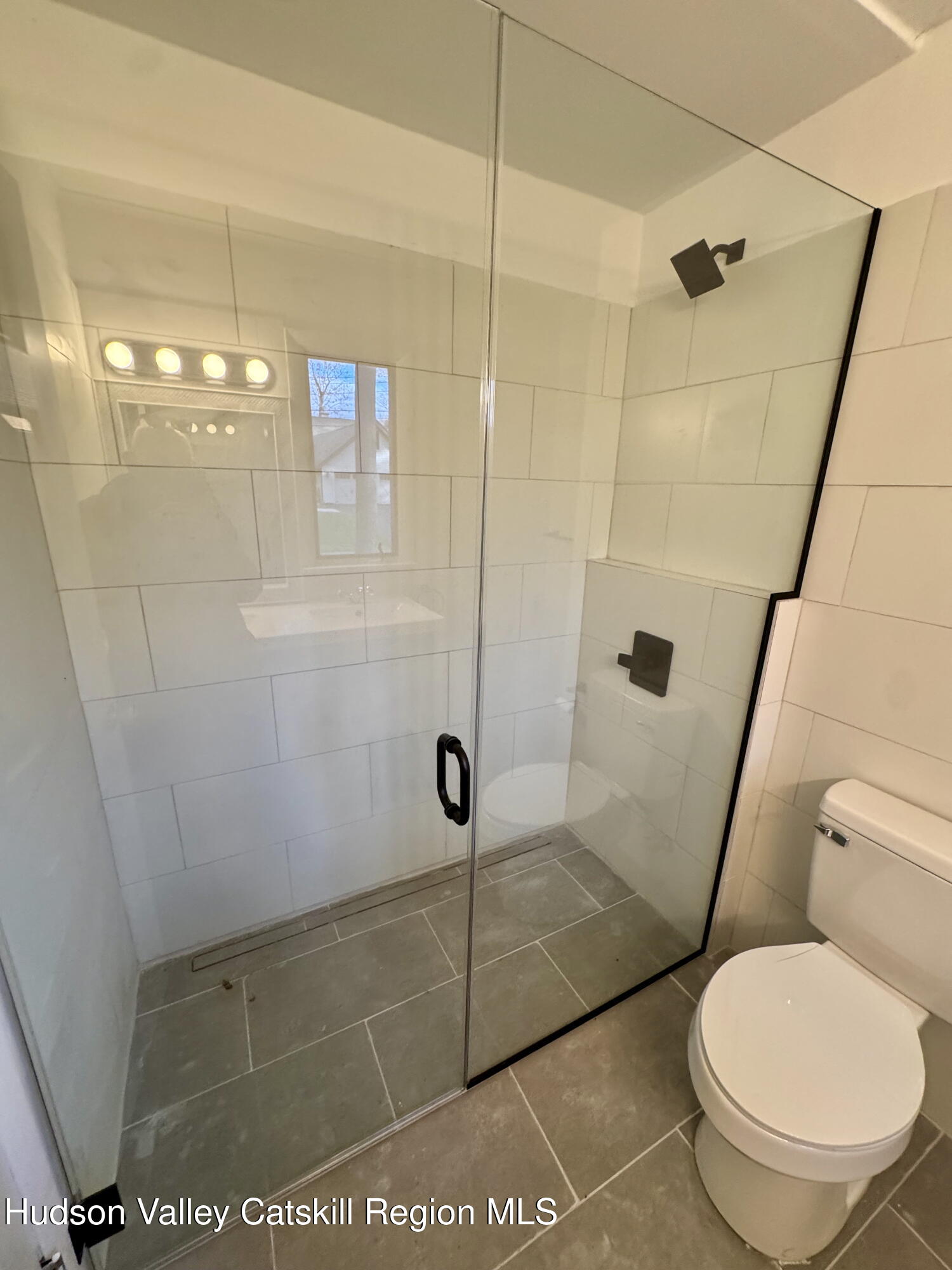 148 Lake Shore Drive