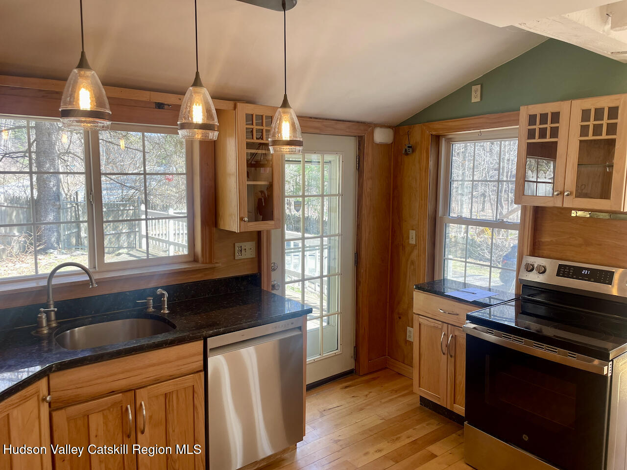 40 Whitings Pond Road