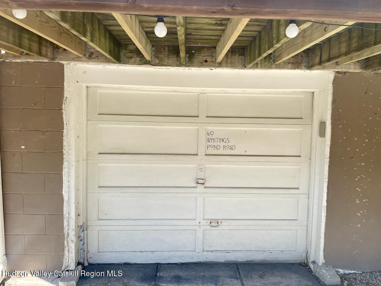 40 Whitings Pond Road