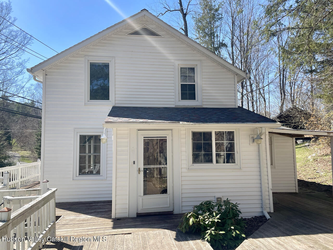 40 Whitings Pond Road