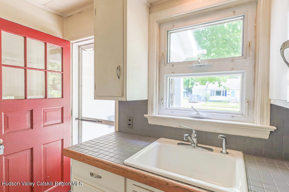 26 Houseman Avenue
