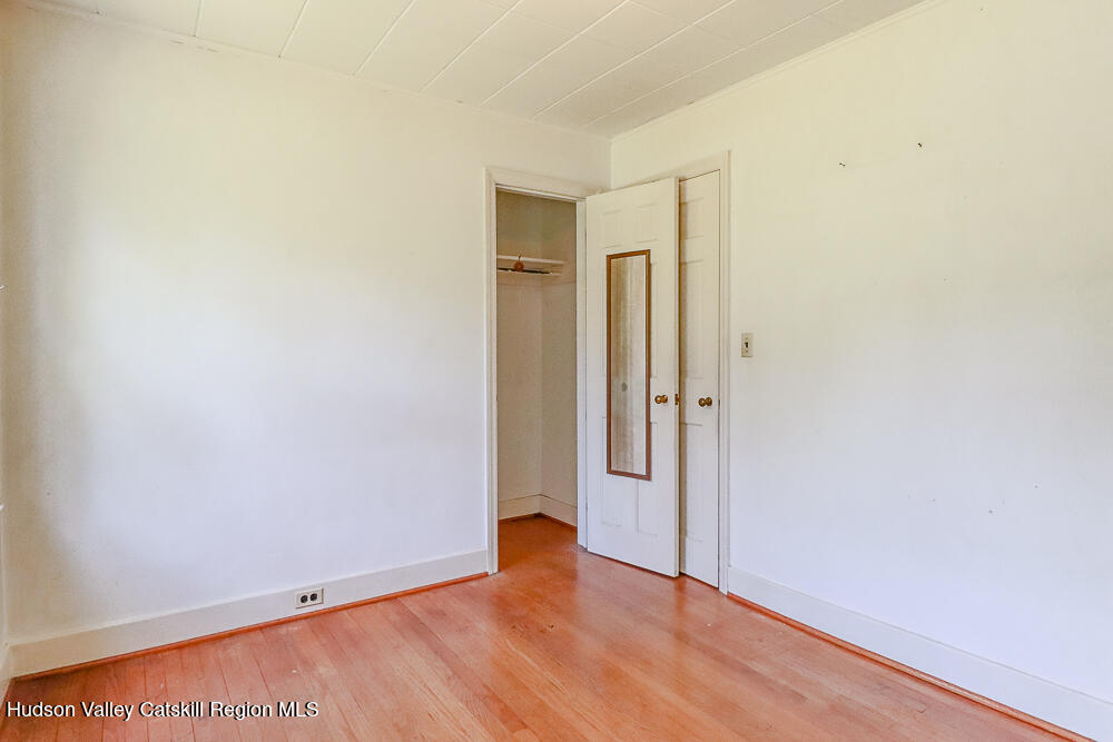 26 Houseman Avenue