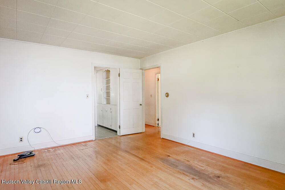 26 Houseman Avenue