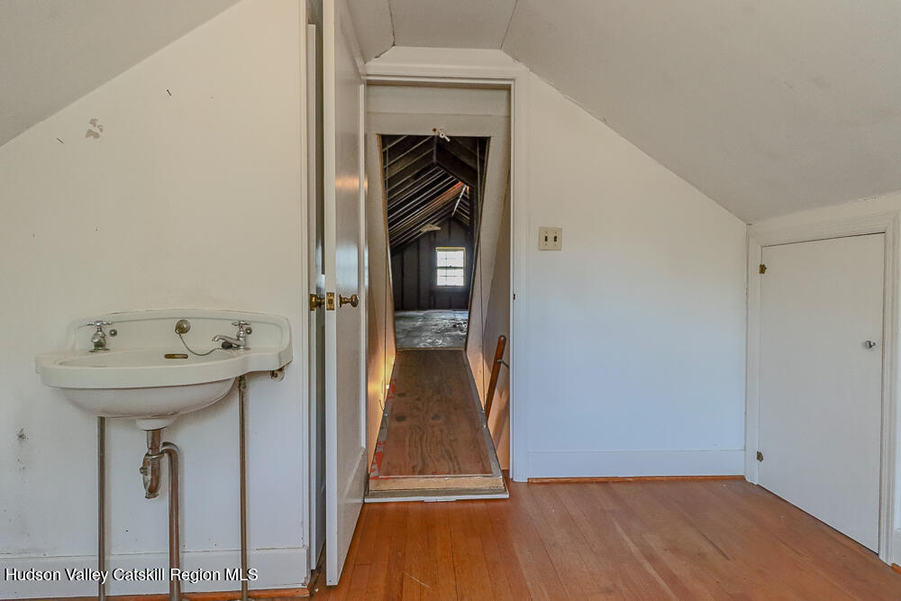 26 Houseman Avenue