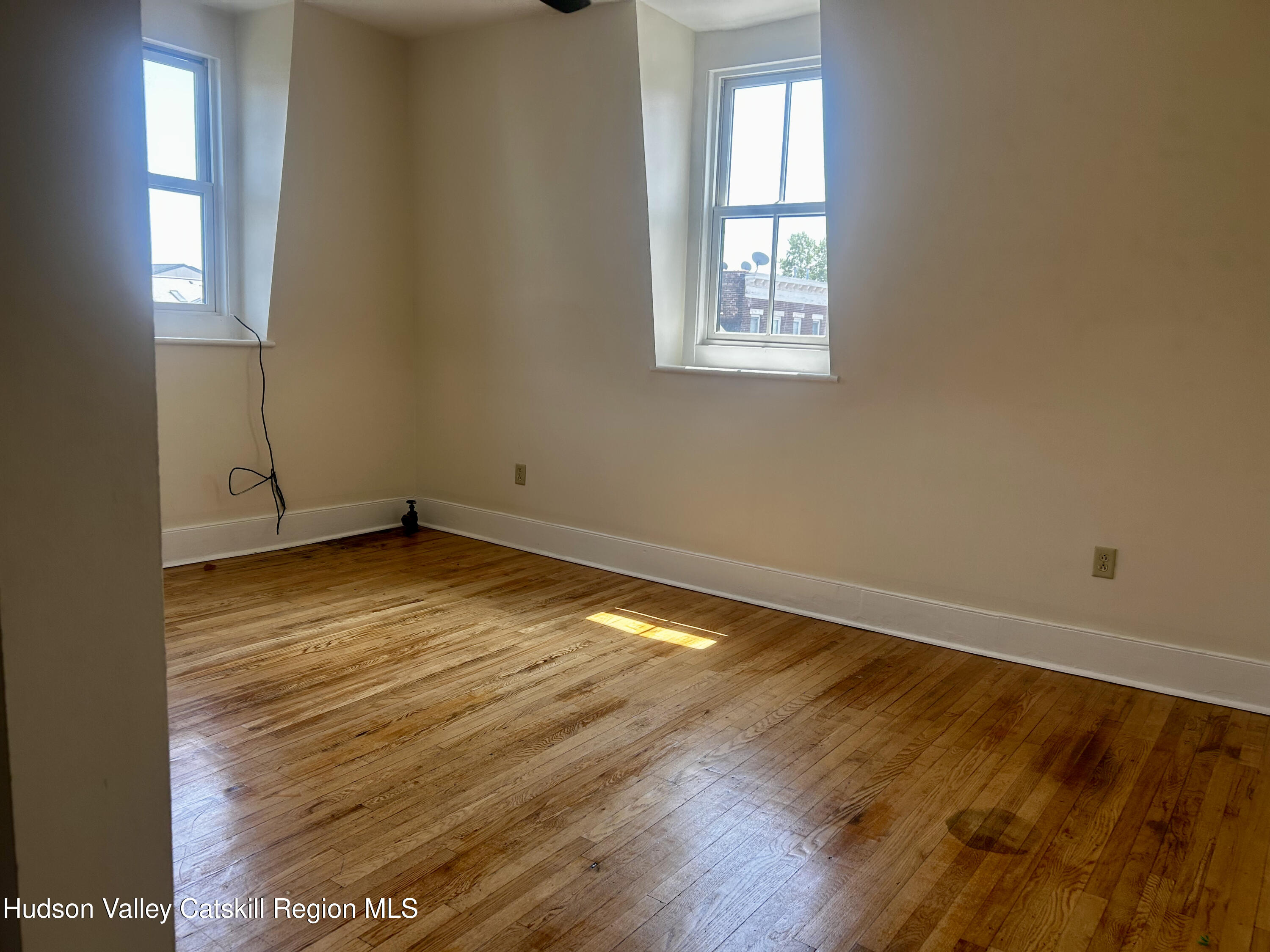 136 Warren Street 3