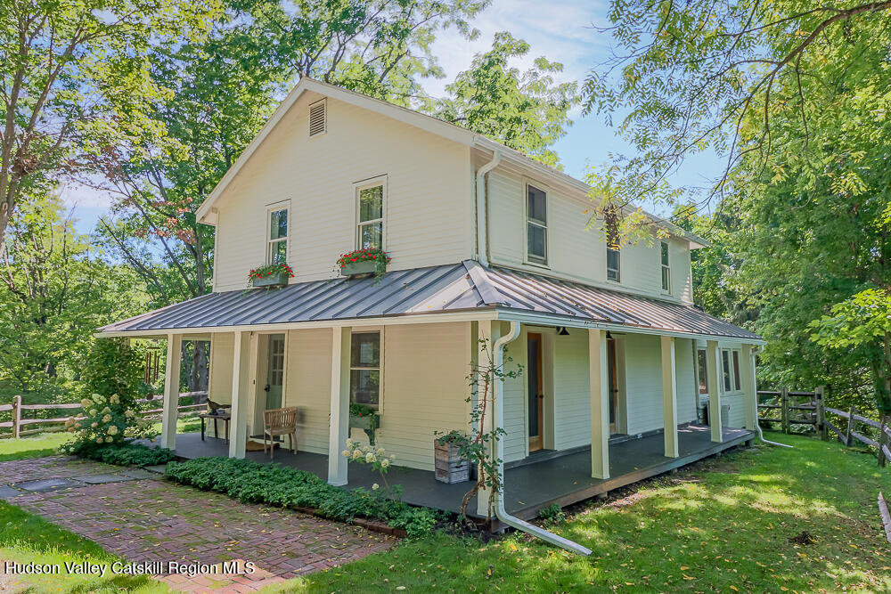 23 Fairview Avenue