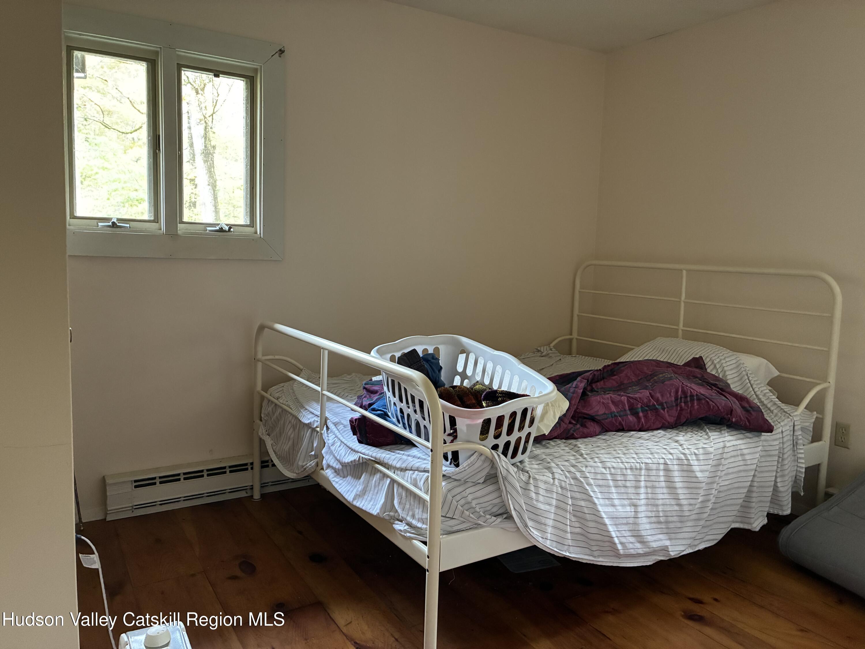 11768 New York 22