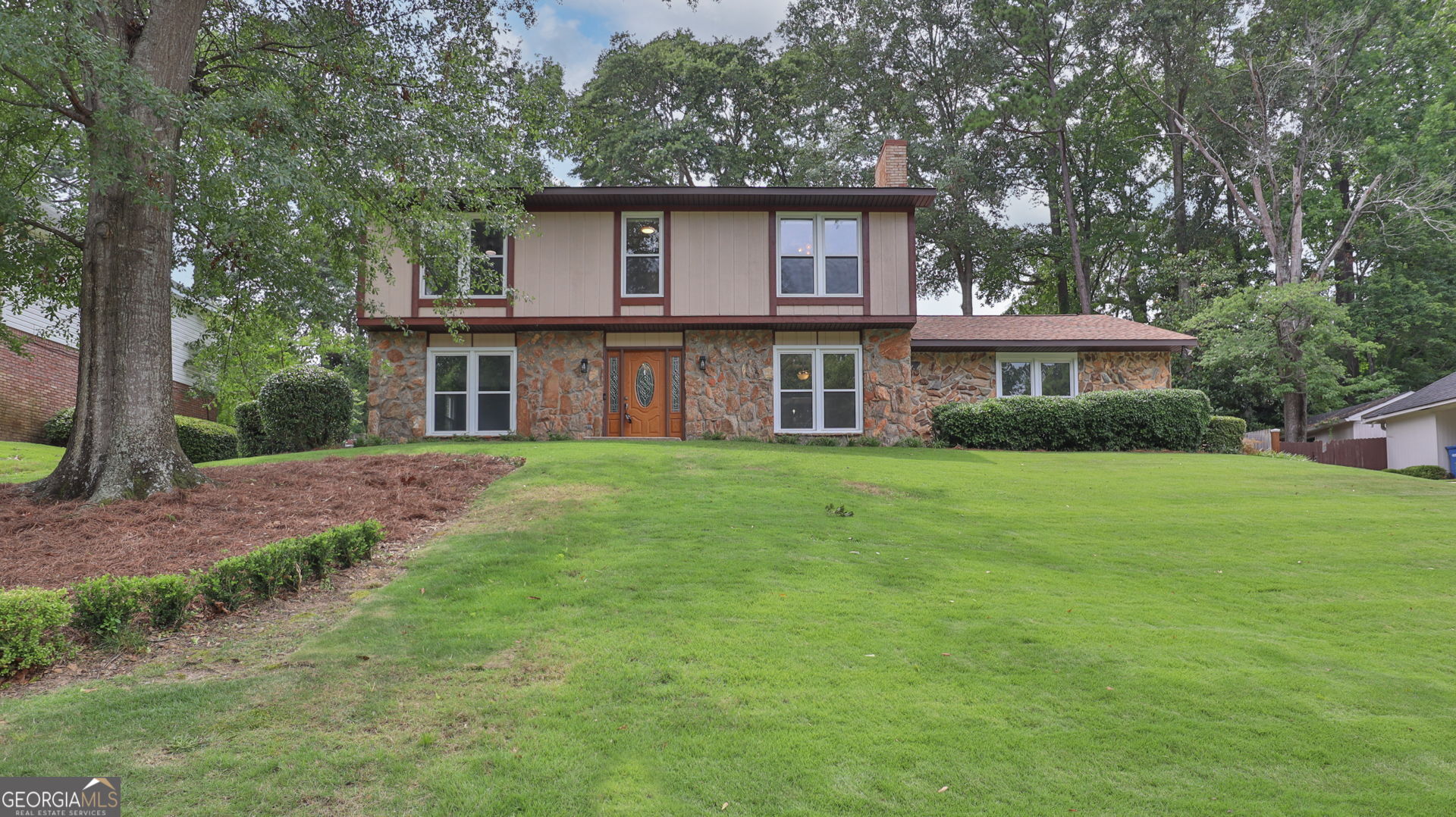 6083 Canterbury Drive