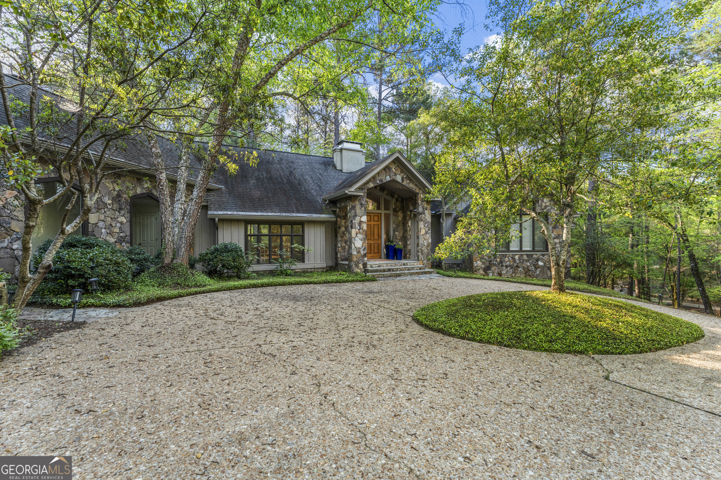 4 Mountain Ridge Court