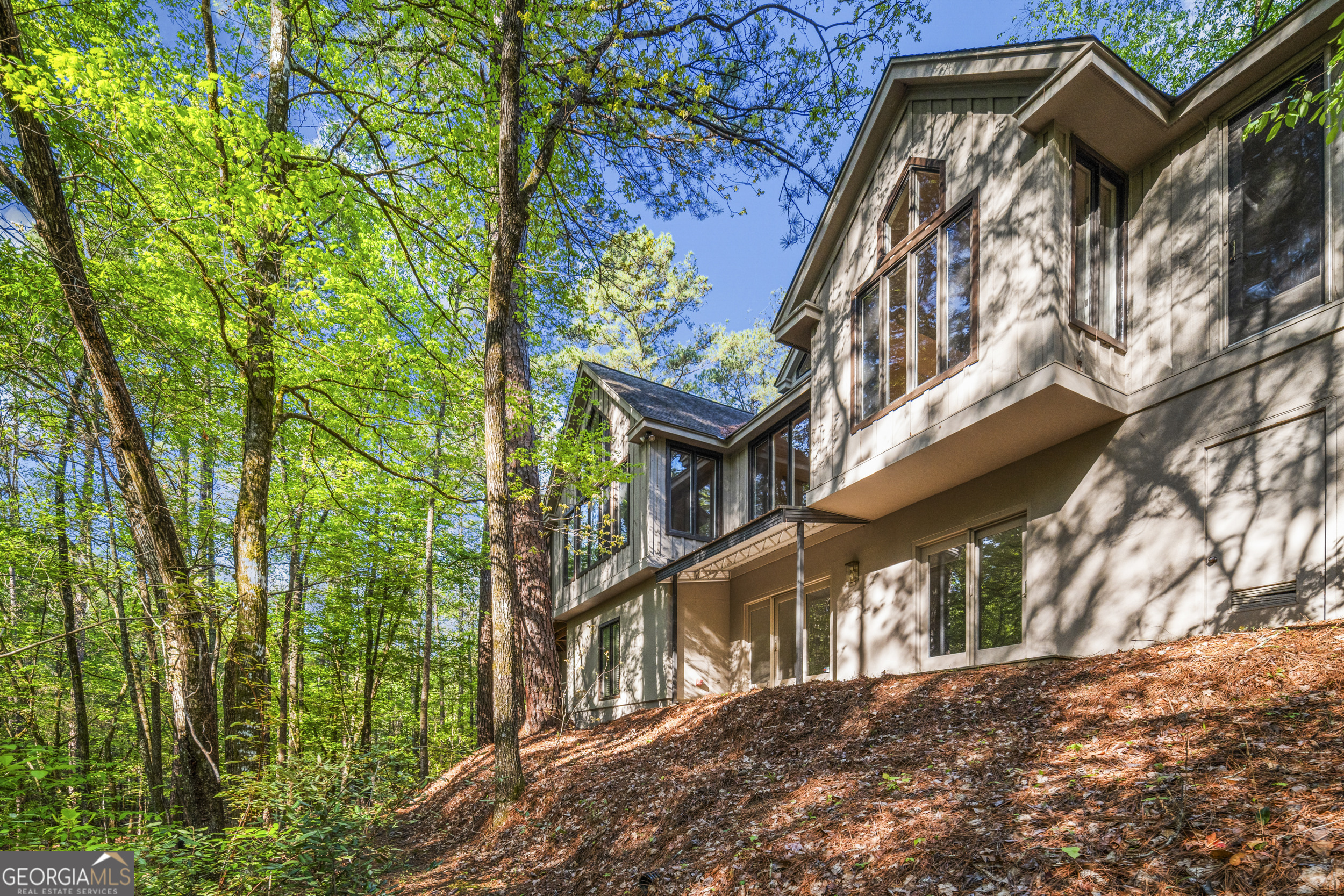 4 Mountain Ridge Court