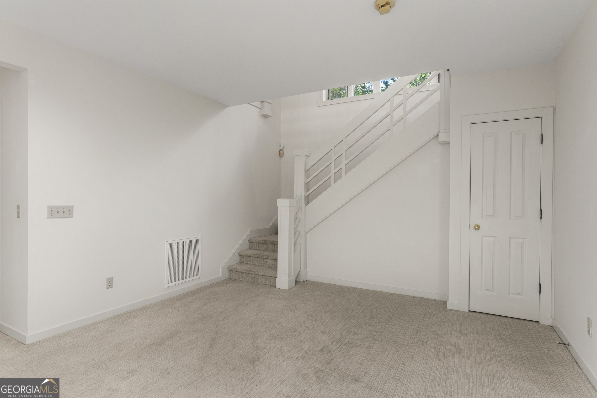 4 Mountain Ridge Court