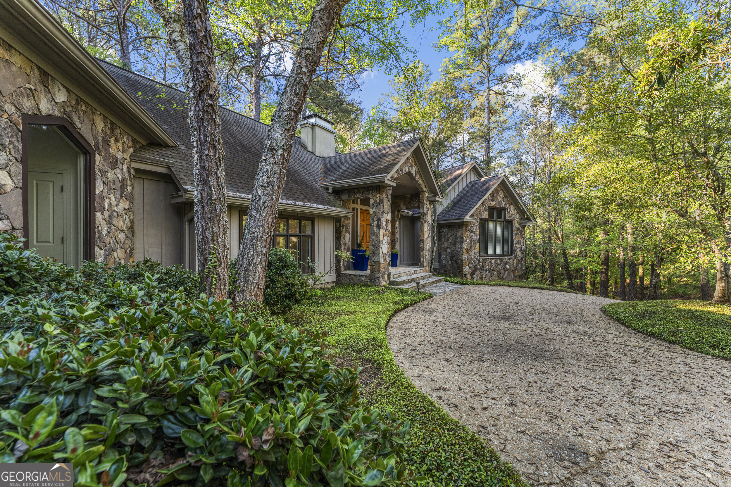 4 Mountain Ridge Court