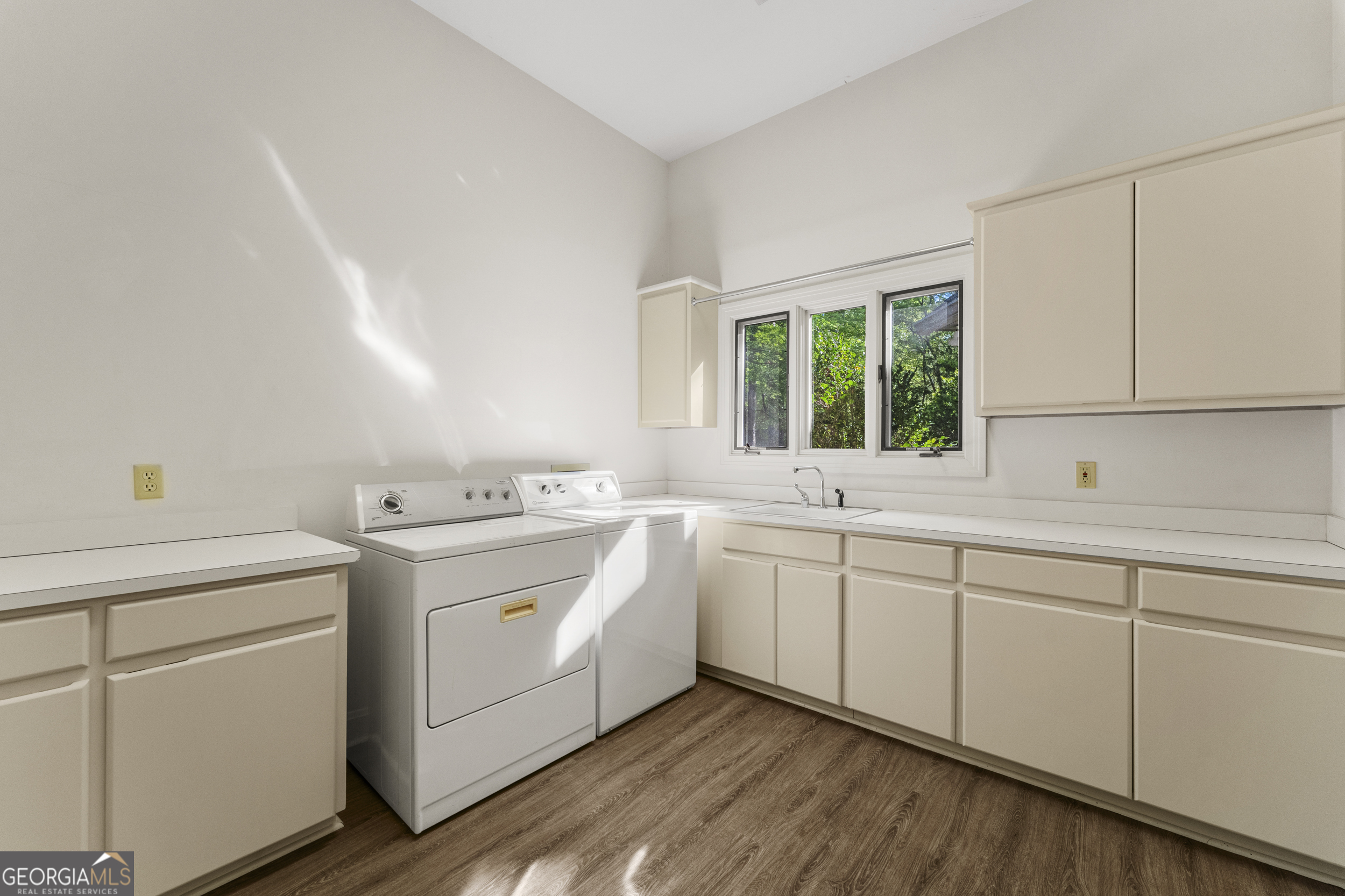 4 Mountain Ridge Court