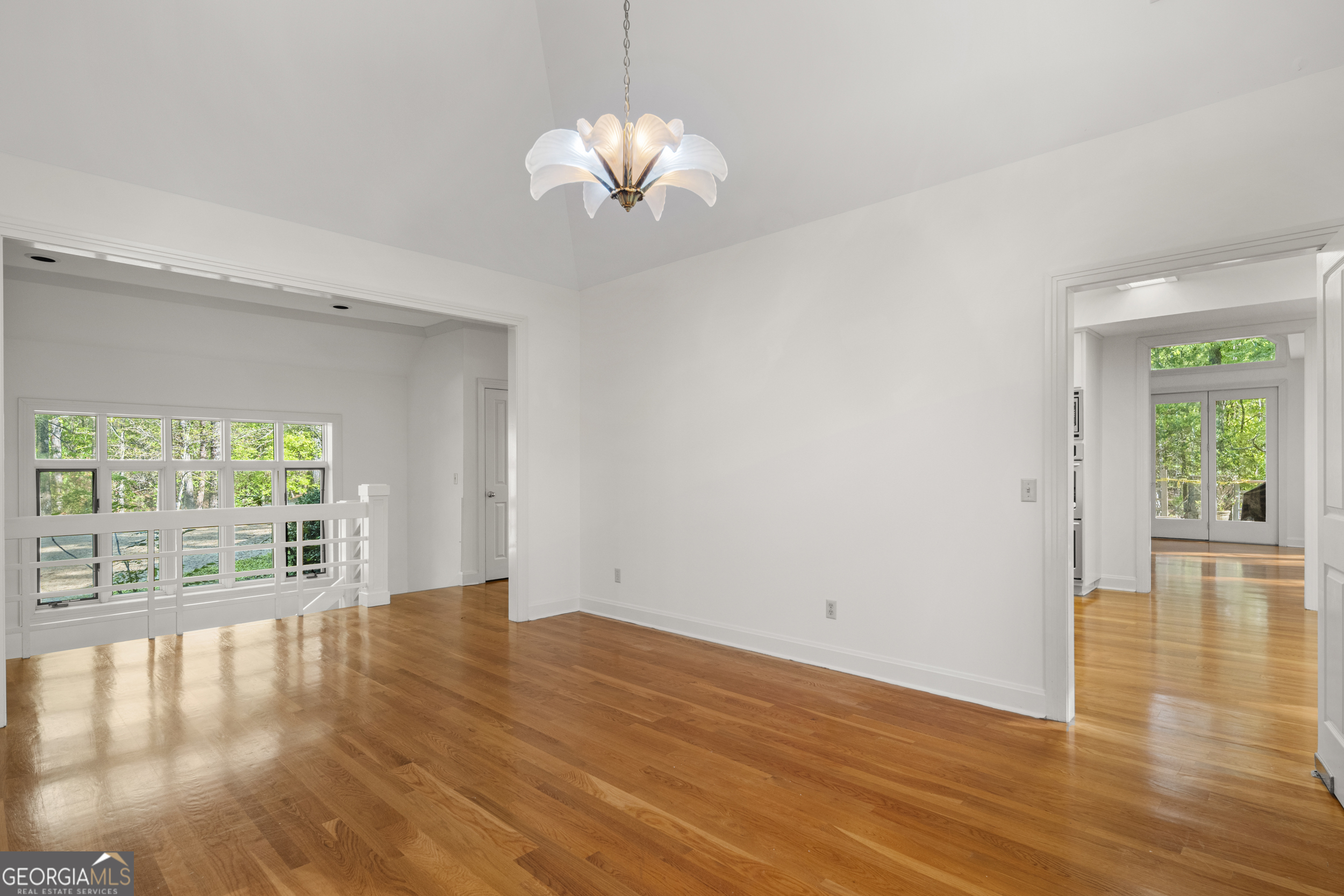 4 Mountain Ridge Court
