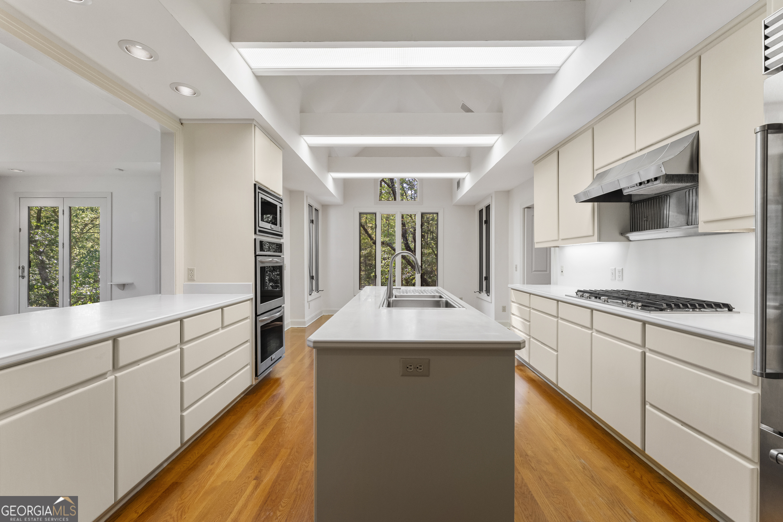 4 Mountain Ridge Court