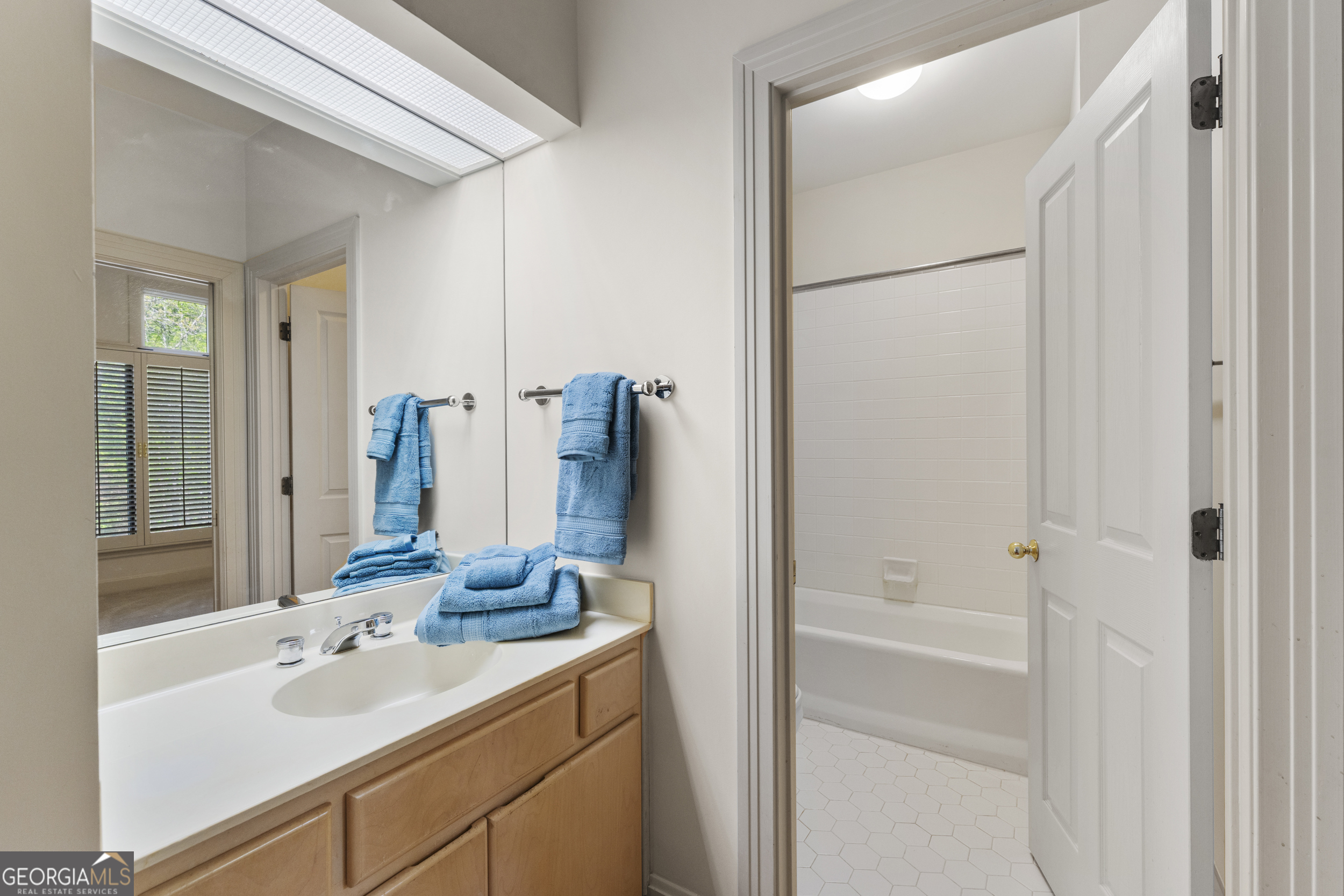 4 Mountain Ridge Court