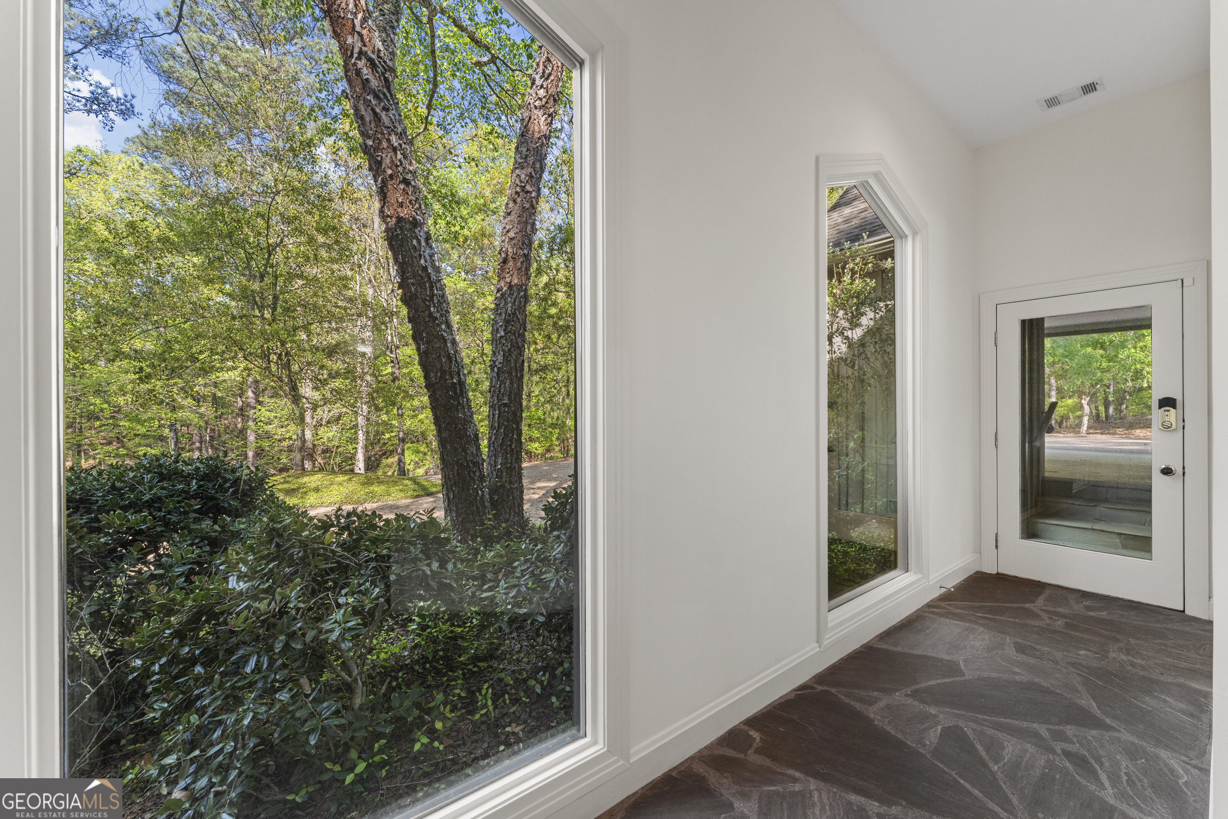 4 Mountain Ridge Court