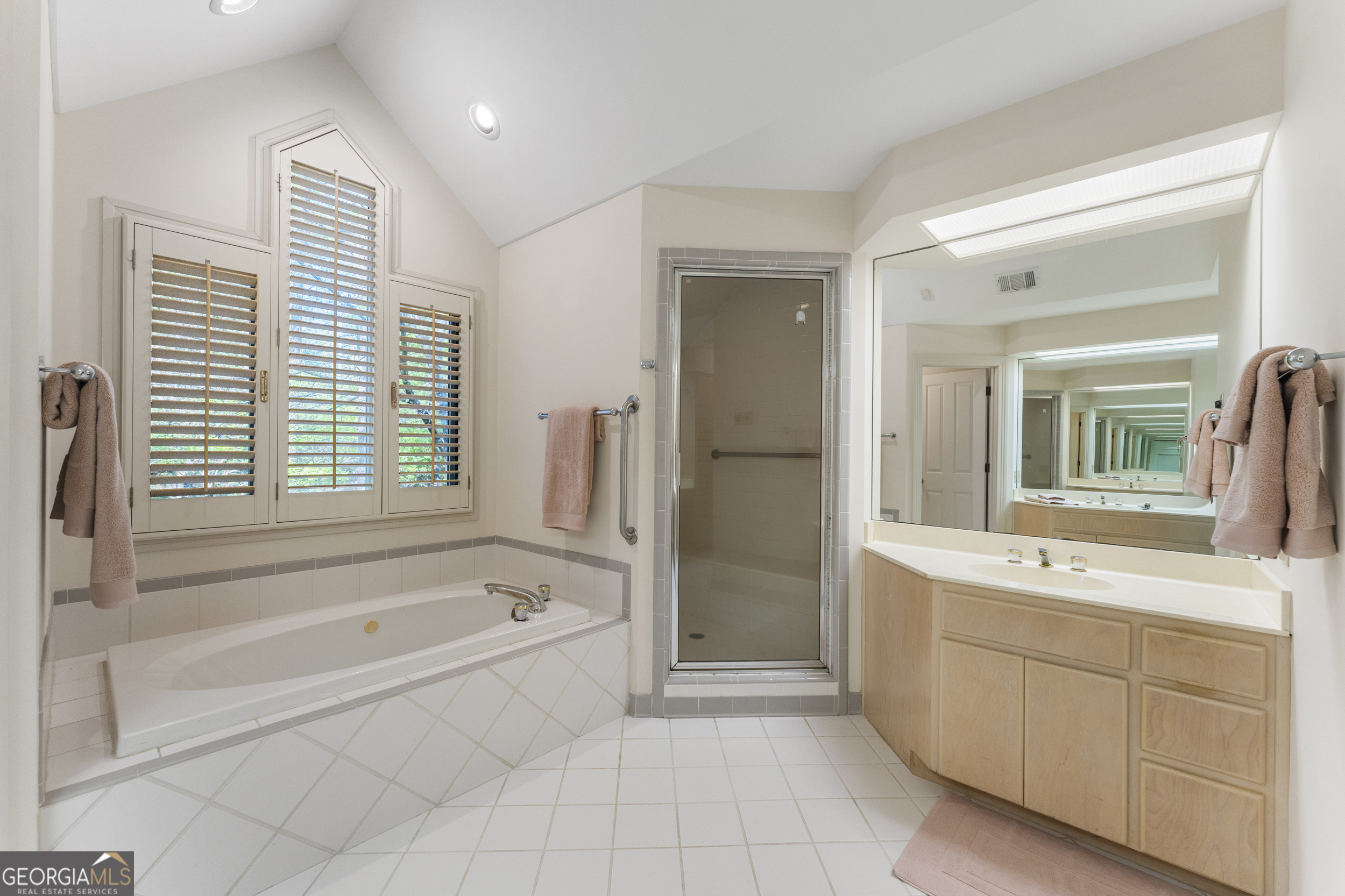 4 Mountain Ridge Court