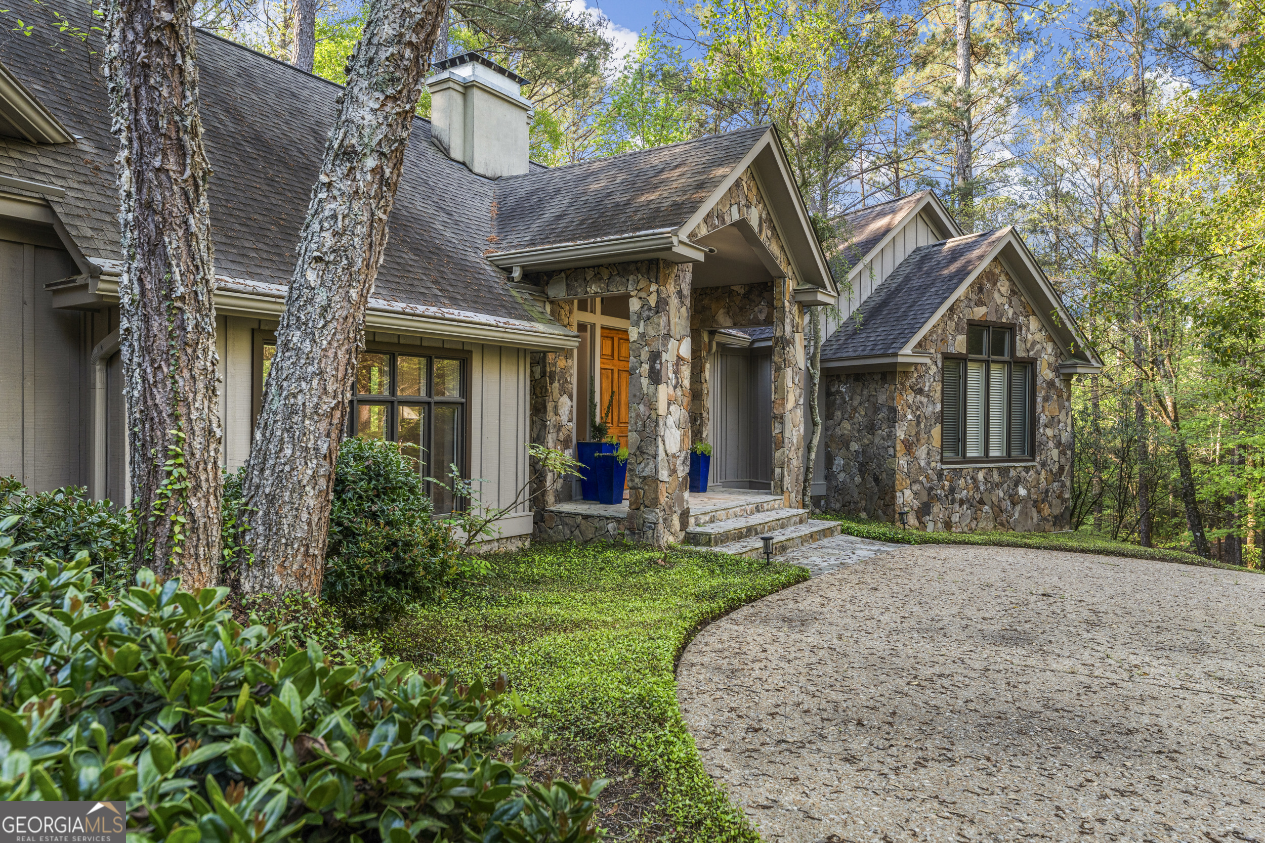 4 Mountain Ridge Court