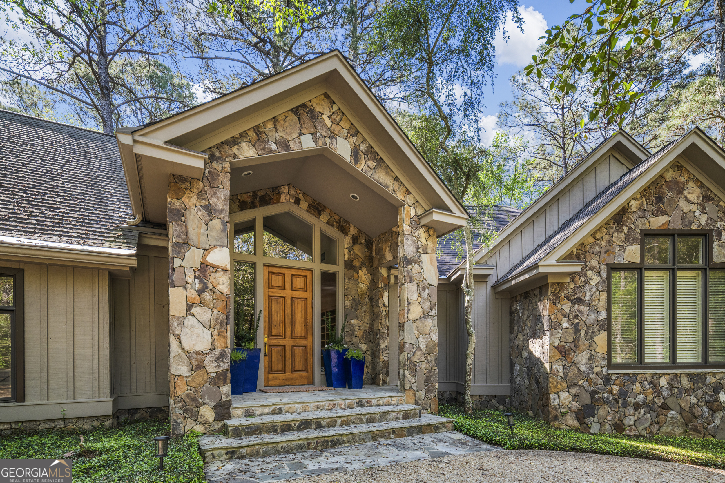 4 Mountain Ridge Court