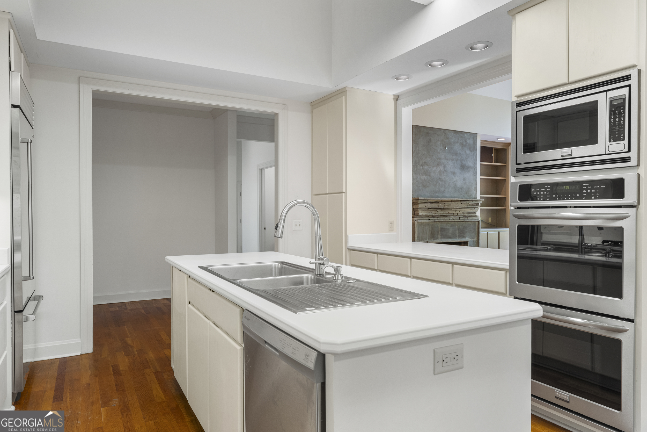 4 Mountain Ridge Court