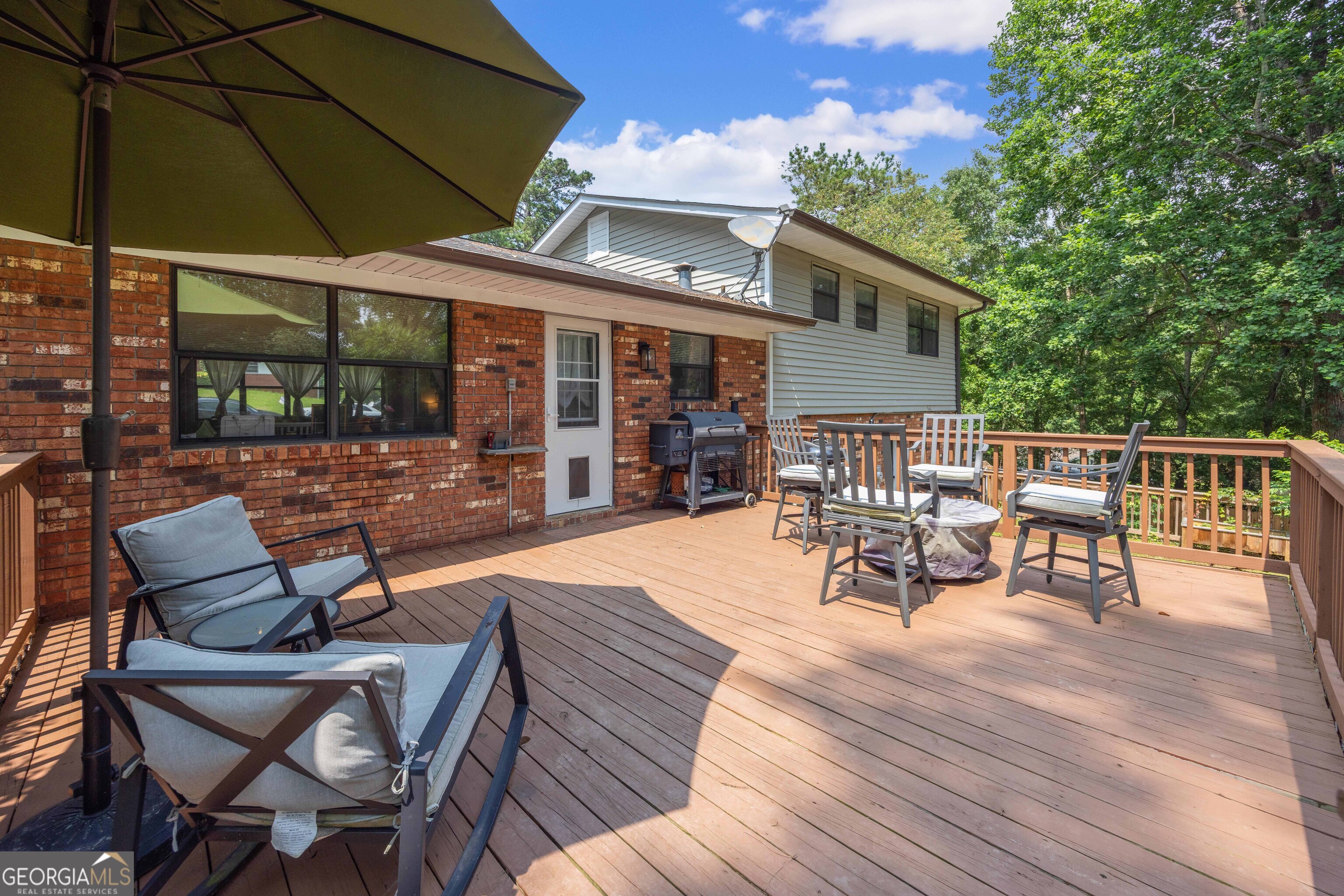 3838 Lyn Drive