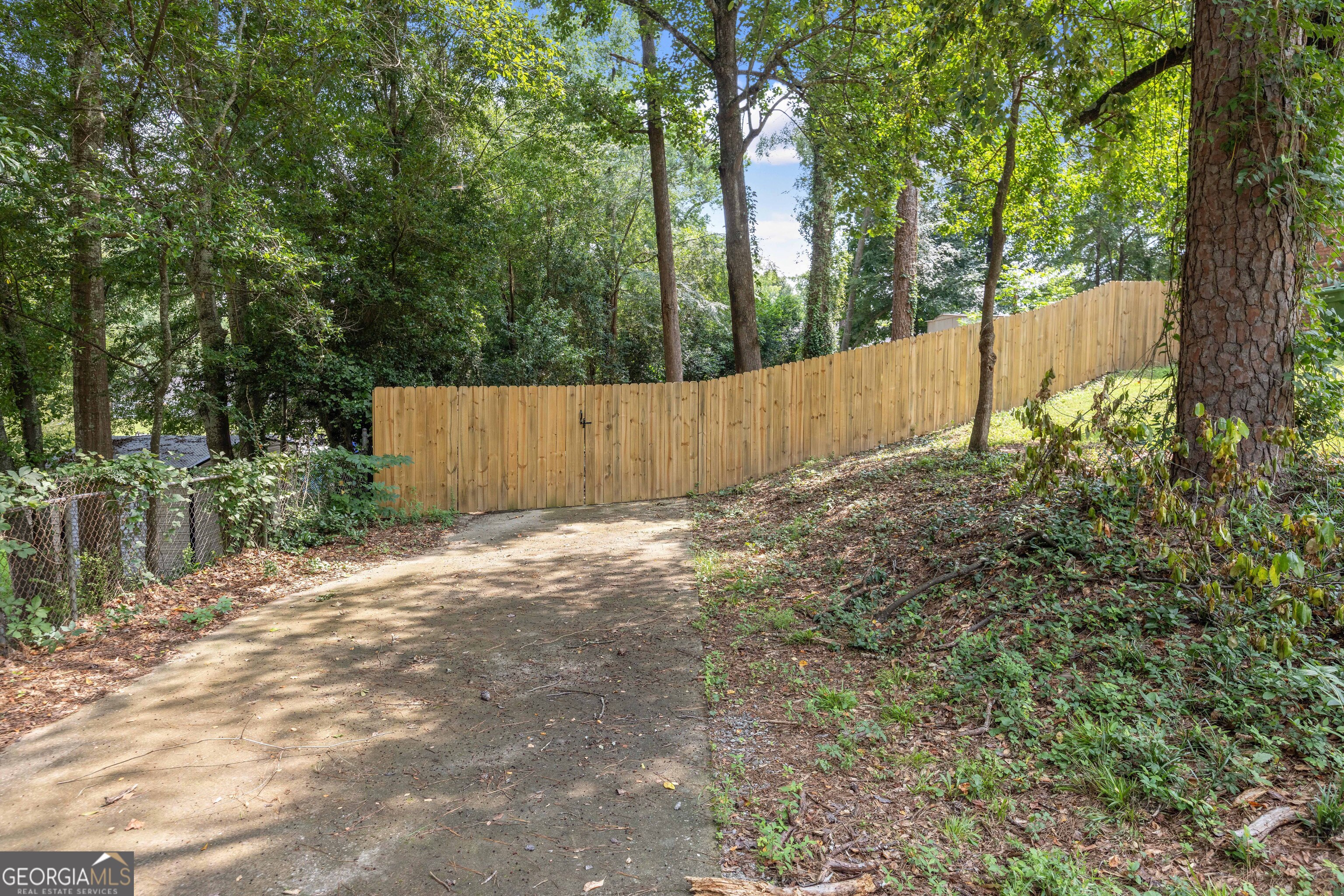 3838 Lyn Drive