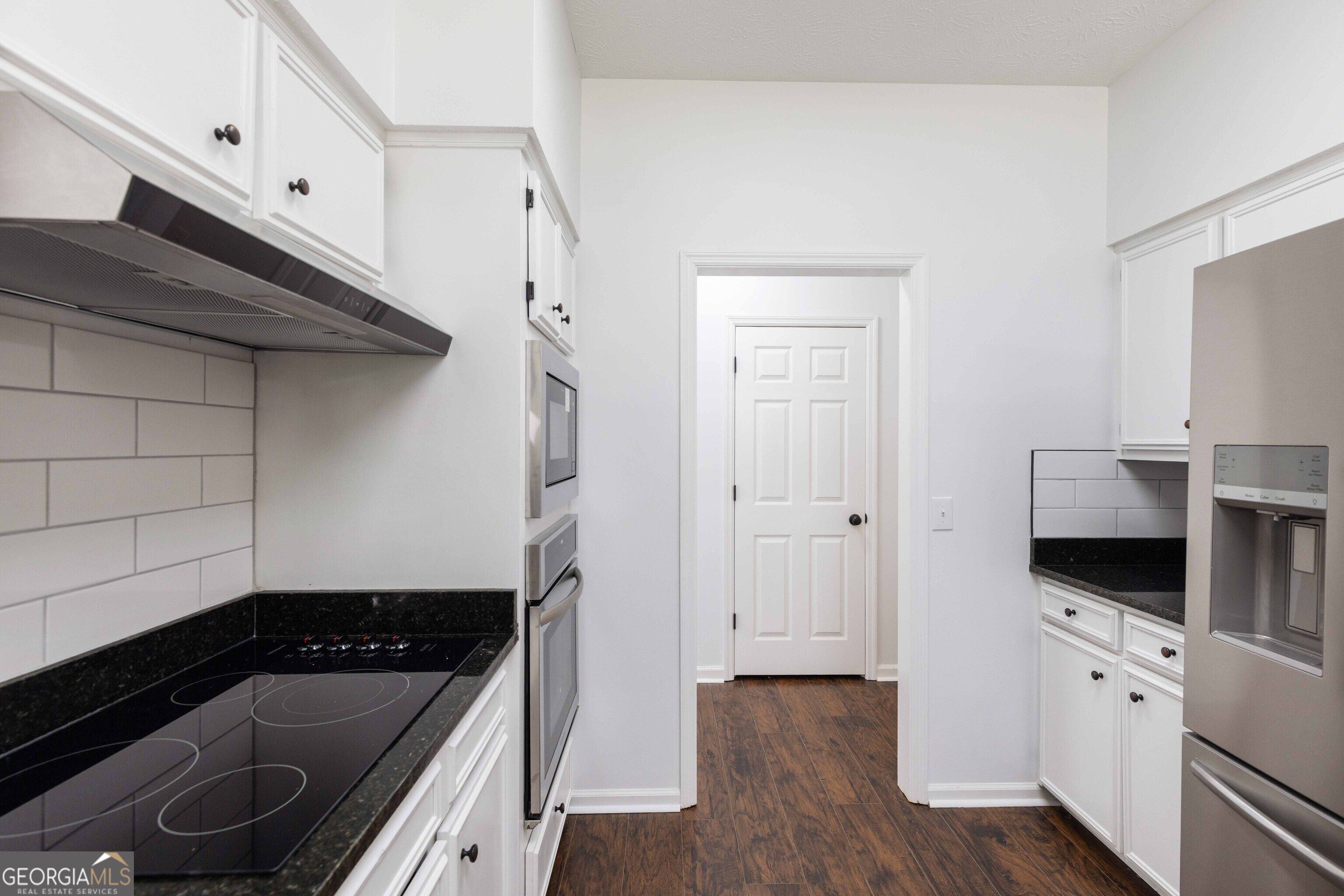 1107 Laurelwood Road