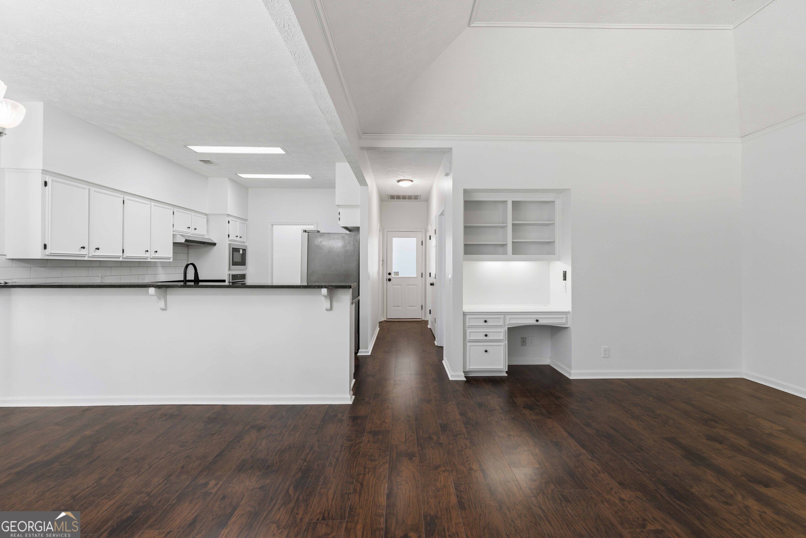 1107 Laurelwood Road