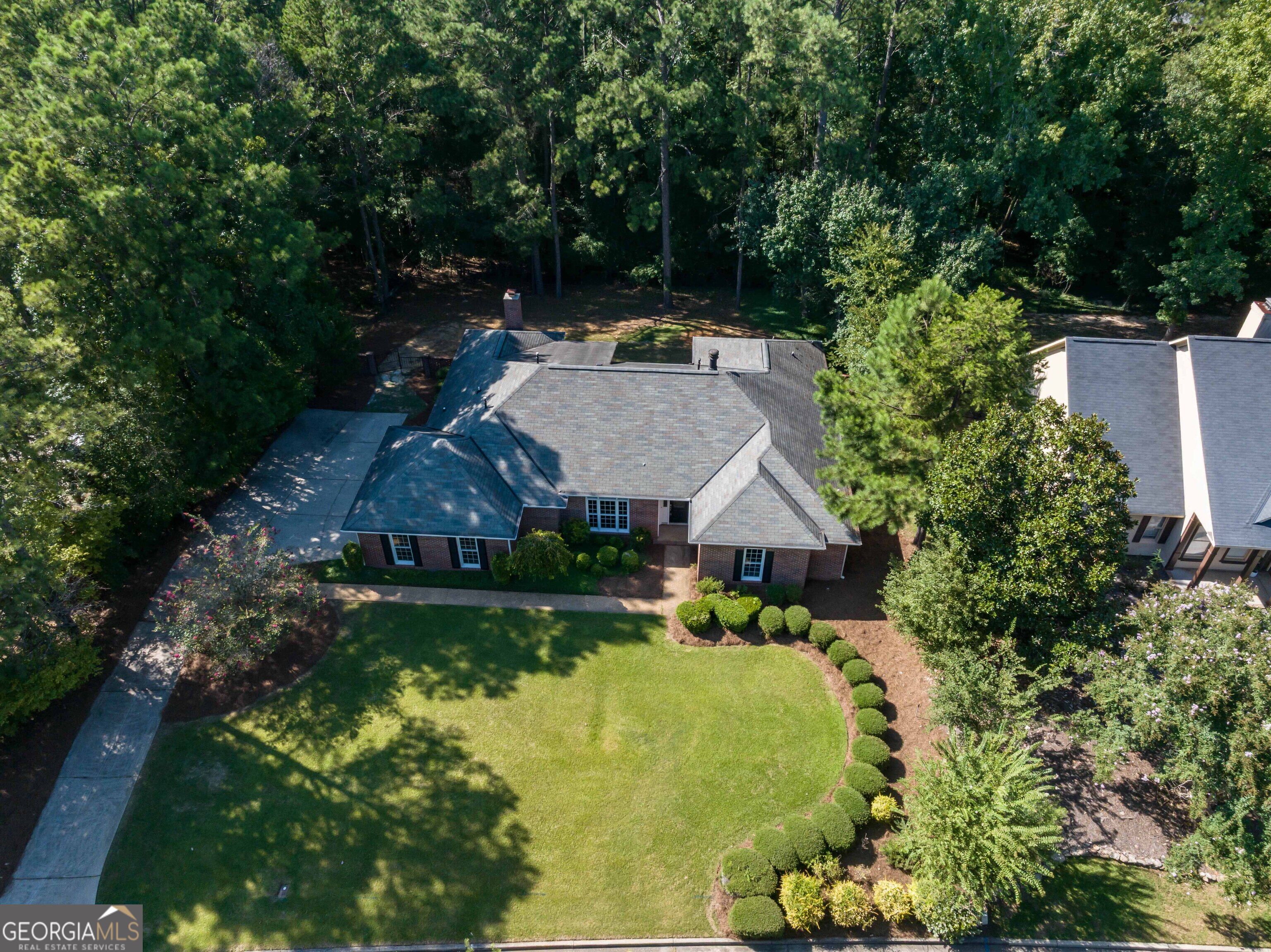 1107 Laurelwood Road