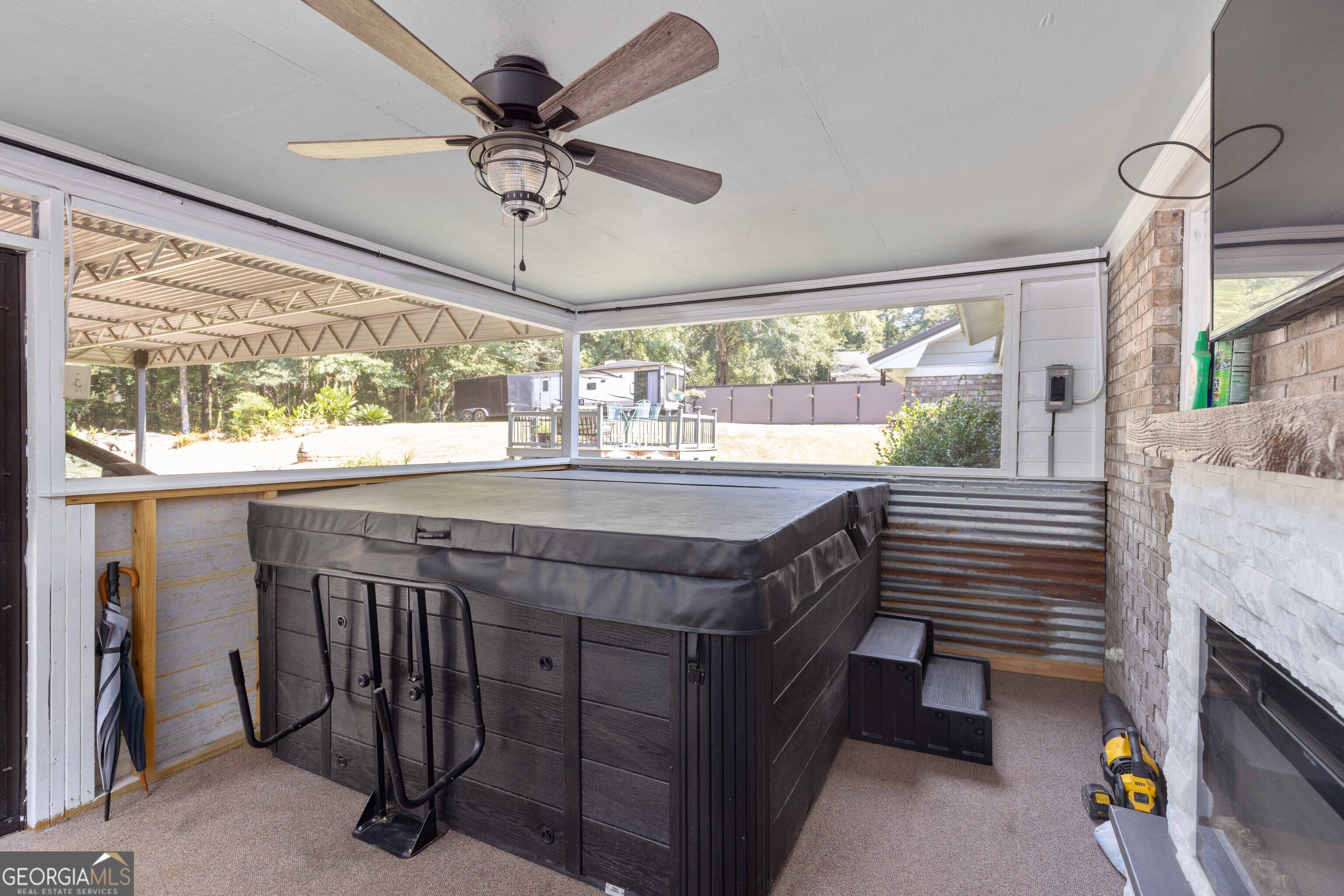 6811 Mobley Road