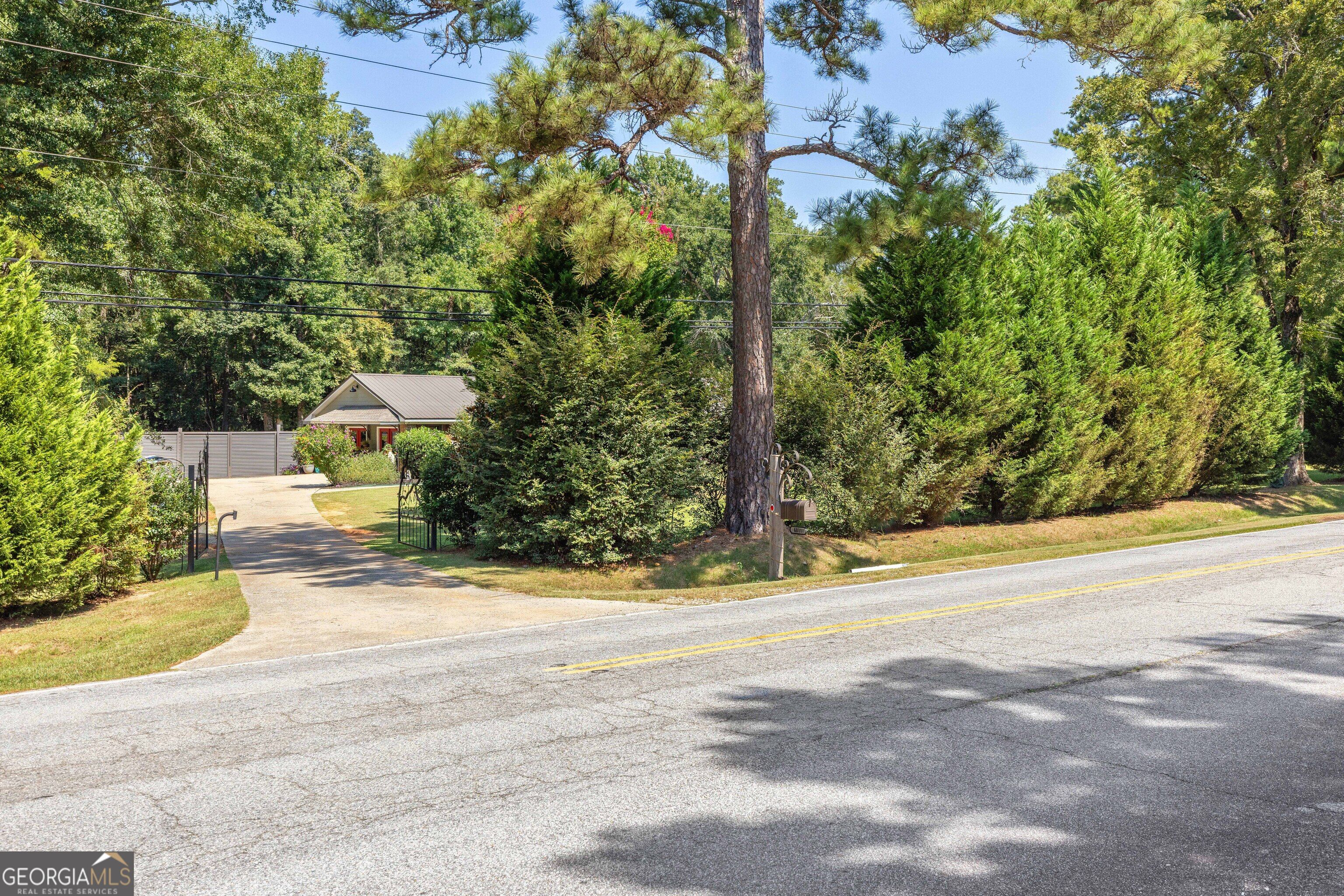 6811 Mobley Road