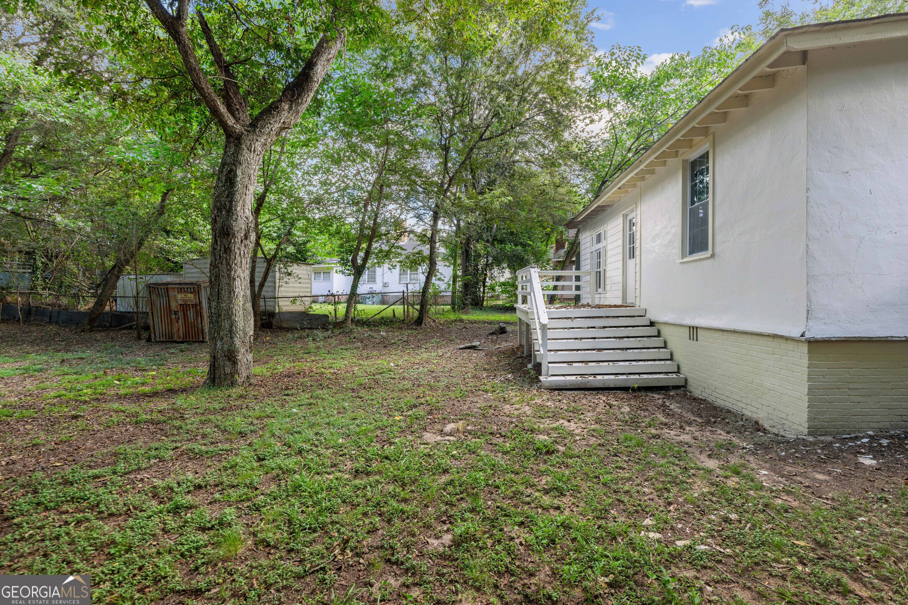 2910 Bradley Circle