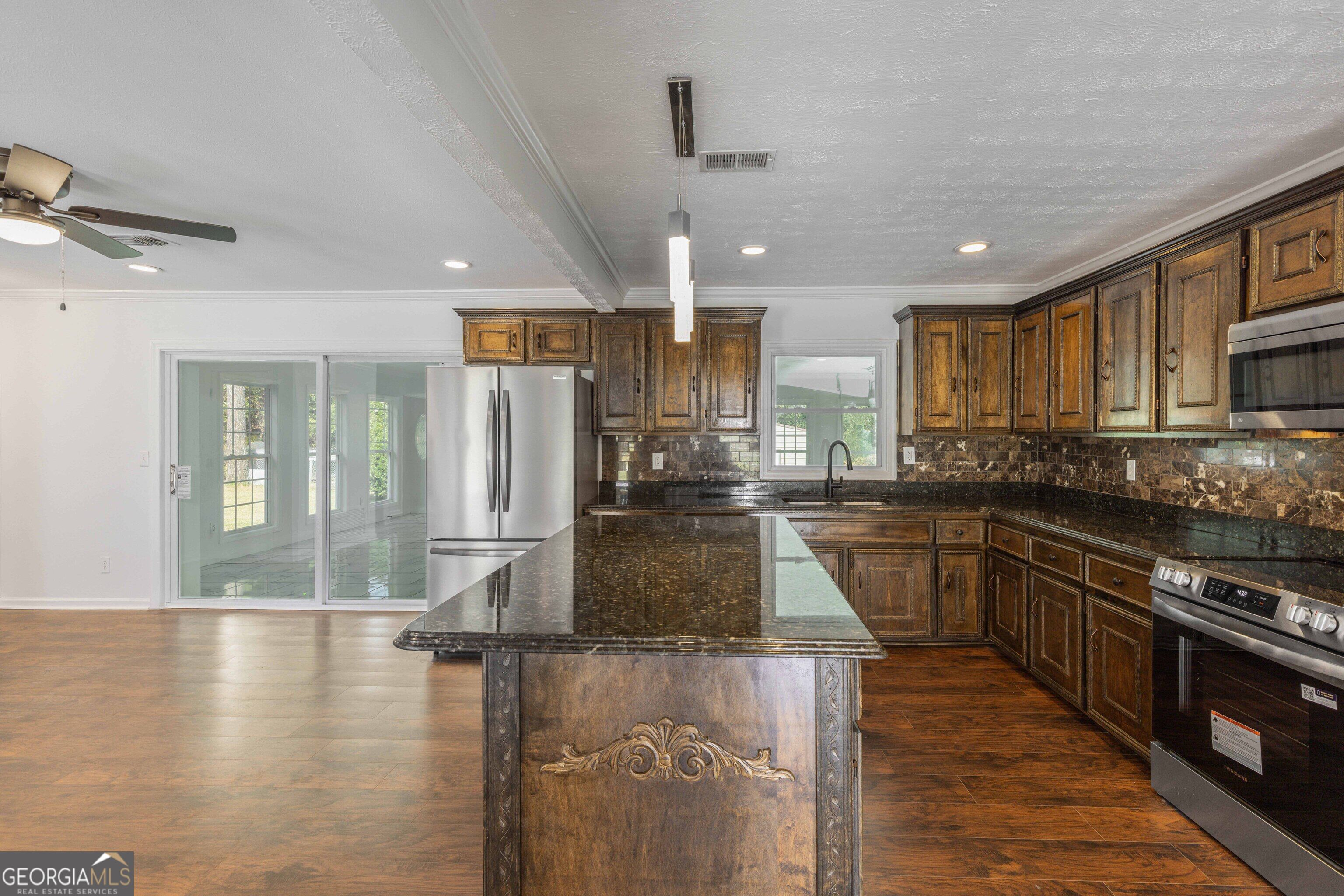 1841 Celeste Drive